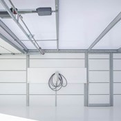 UNA Garage mit Ladestation für ein Elektroauto
